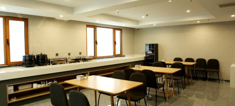 尚客优悦酒店(乌兰浩特欧亚购物中心店)图片