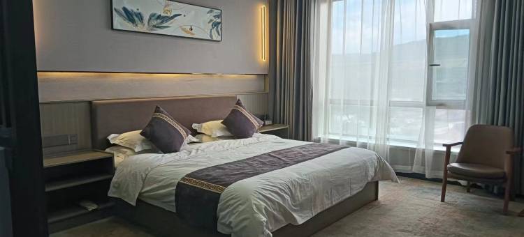 宏强创客酒店图片