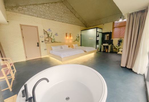 Juzhiju Designer B&B (Xinxing Zen Town Branch)Hotel Overview