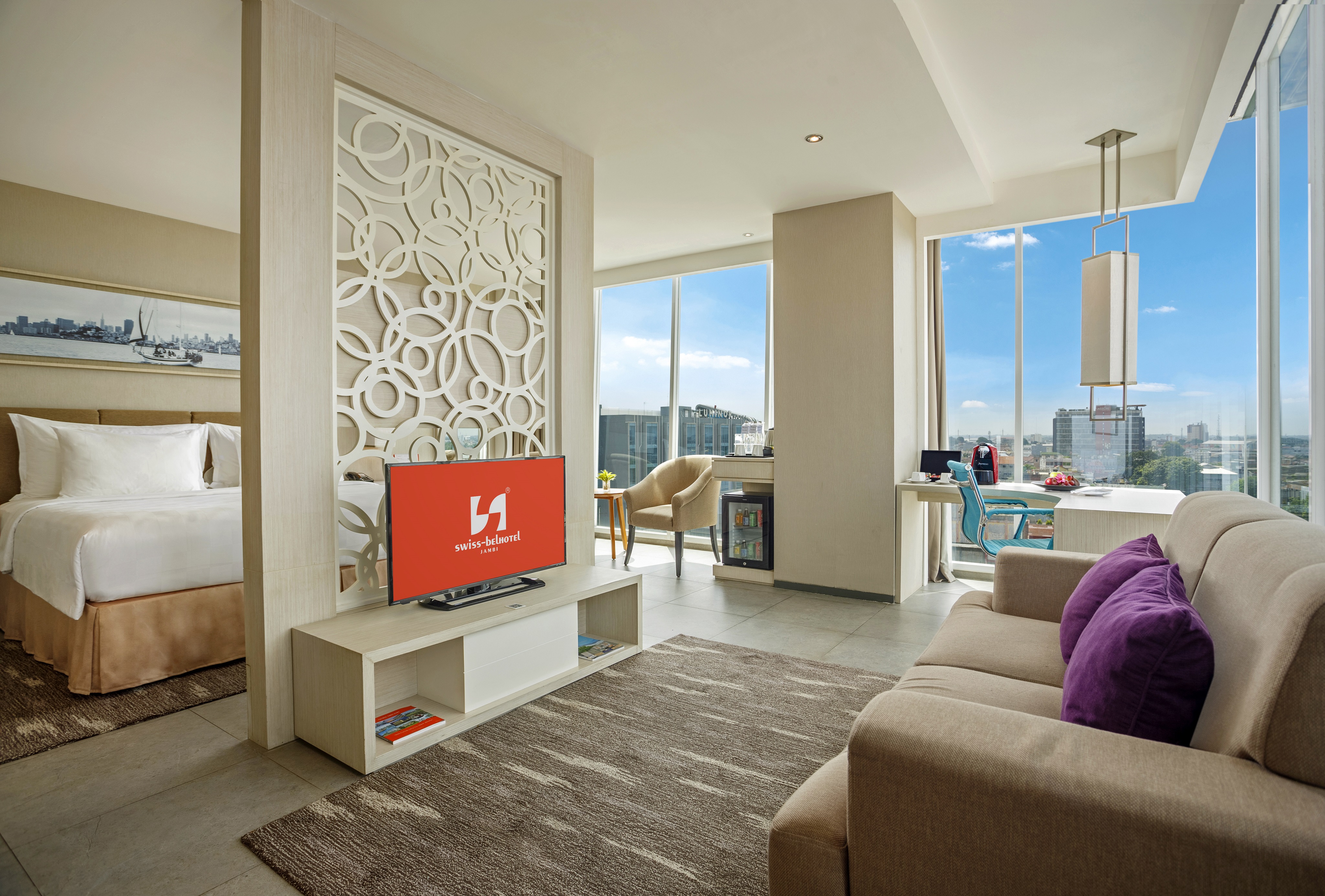 Swiss-Belhotel Jambi Over view