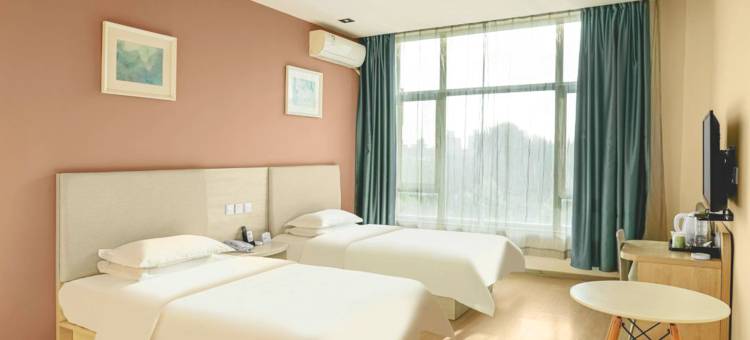 睿柏云酒店(济南莱芜会展中心店)图片