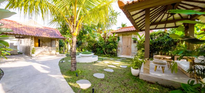 Nyaman别墅(Nyaman Villas by EVDEkimi – romantic escape among rice fields w/pool, terrace - Long stay extras)图片