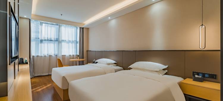 柏曼酒店(佛山金沙洲金铂天地店)图片