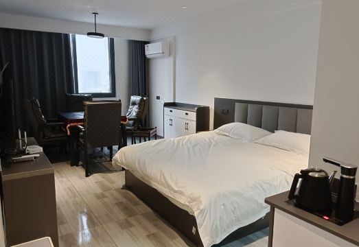 Yayi HotelHotel Overview