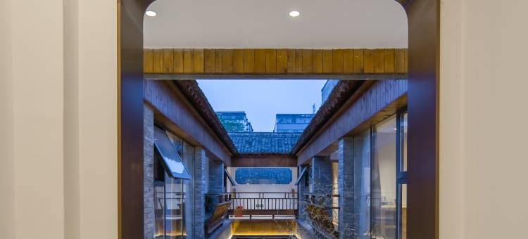 霁园欢沁酒店(洛邑古城丽景门十字街店)图片