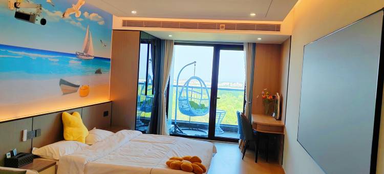 来客海景智能影院公寓(兴业万丽海景万平口景区店)图片