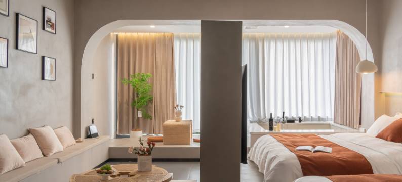 安吉水墨山川亲子私汤度假美宿(云上草原熊猫部落探险乐园店)图片