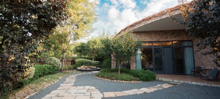 金湖水上森林·港府君澜温泉度假酒店图片