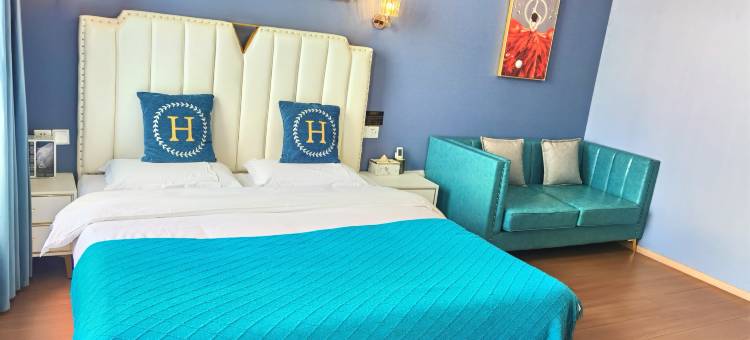 江阴蓝心居影院酒店图片