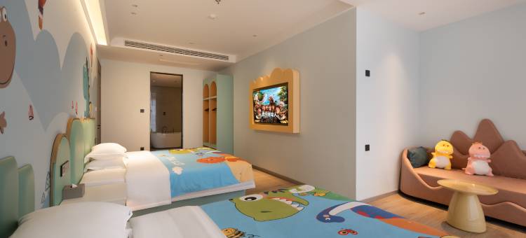 梦龙兰欧酒店 (自贡方特恐龙王国店)图片