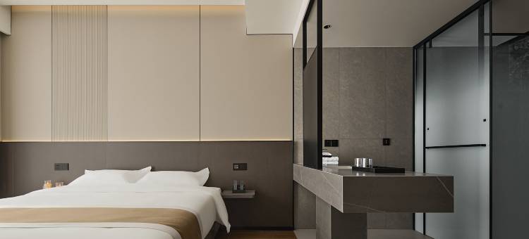 遇景·Moon轻奢酒店(蓝水湾步行街店)图片