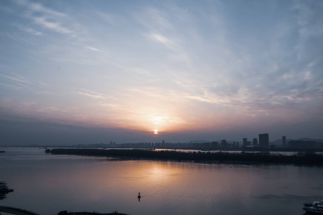 南京世茂滨江希尔顿酒店图片