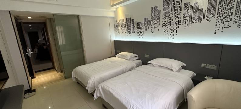 怡和园酒店(海口高铁东站省技师学院店)图片