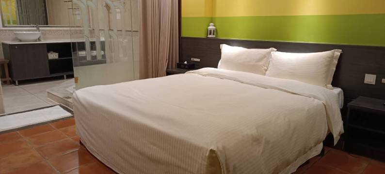 薇風情汽車旅館(湖內館)图片