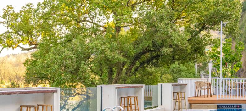 GUCHI故迟·江景汤泉民宿(OMG心跳乐园店)图片