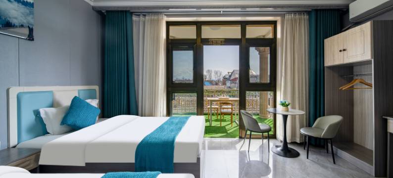 丽坤之家客栈(特克斯八卦城店)图片