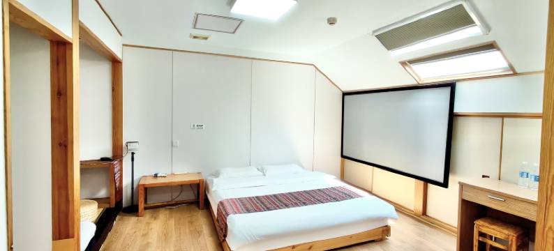 青岛永日香酒店(台东步行街海泊河公园地铁站店)图片