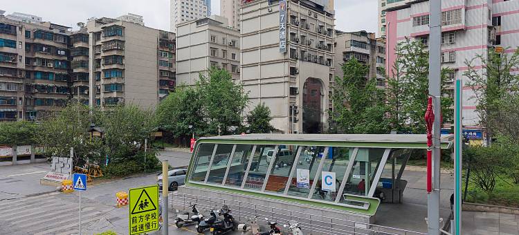 7天酒店(贵阳喷水池地铁站店)图片