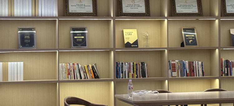 维也纳酒店(南宁火车站朝阳广场店)图片