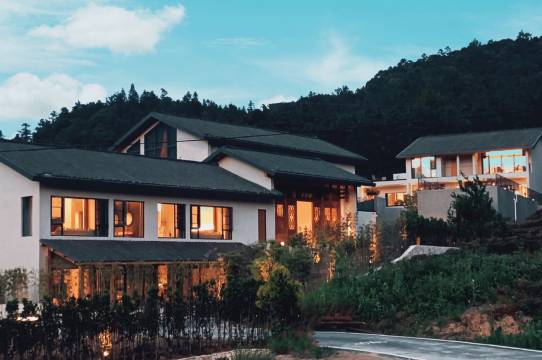 少间·笙笙慢民宿(石台秋浦河景区店)