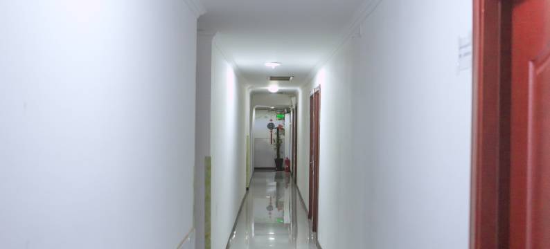 青岛鑫都宾馆(五四广场江西路地铁站店)图片