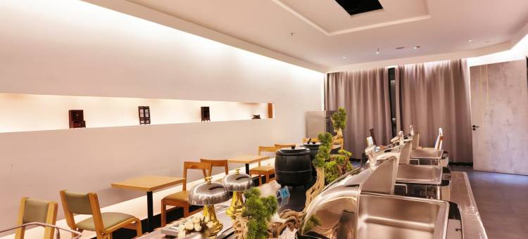 星空之城酒店(西宁海湖万达广场店)图片