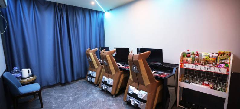 荣耀电竞酒店(西平步行街店)图片