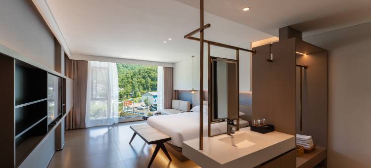 西桃咖啡民宿(老君山云景索道店)图片