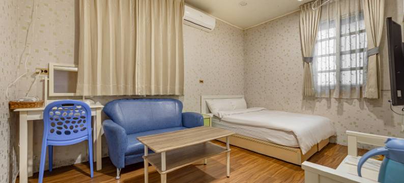 伴山邀民宿图片