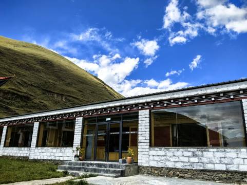 康定相约鱼子西民宿(新都桥镇店)