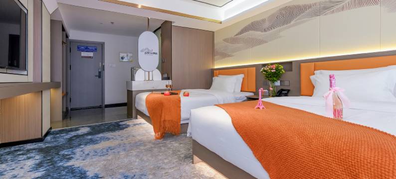 云岸318酒店(成都火车东站西广场塔子山公园地铁站店)图片