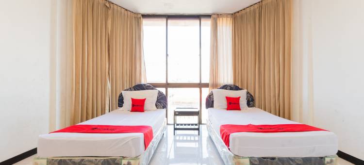 红门酒店@斯帕克林酒店-近苏腊巴亚古本火车站(RedDoorz @ Sparkling Hotel near Stasiun Gubeng Surabaya)图片