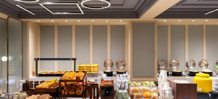 上海外滩南京东路亚朵酒店图片