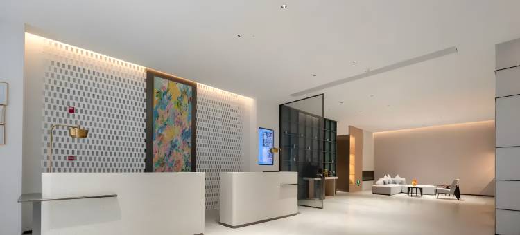 三亚椰景蓝岸大酒店(大东海广场店)图片