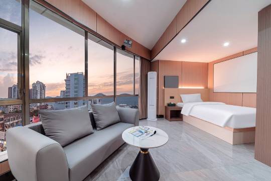 铂娅诗智能酒店(象州步行街店)