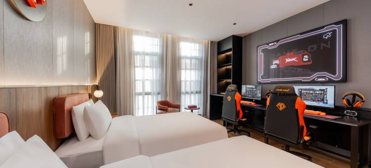 YUNIK电竞酒店(杭州良渚古城遗址公园店)图片