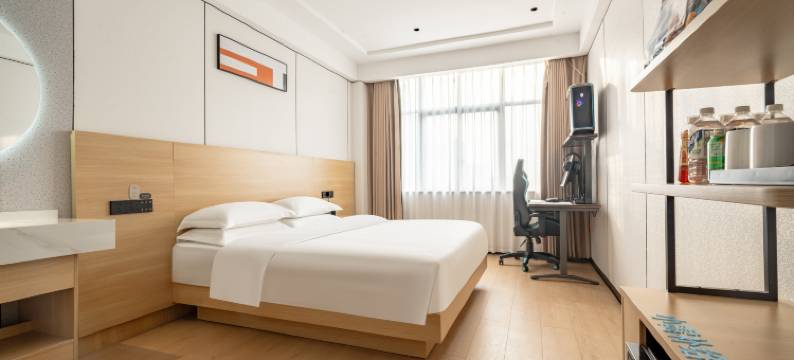 雷神电竞酒店(上饶横峰县政府店)图片