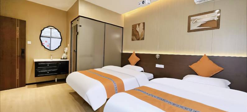 半隐巷住民宿(开封万岁山大宋武侠城店)图片