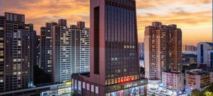 LUX CABINS尊众酒店(清远城市花园顺盈时代广场店)图片