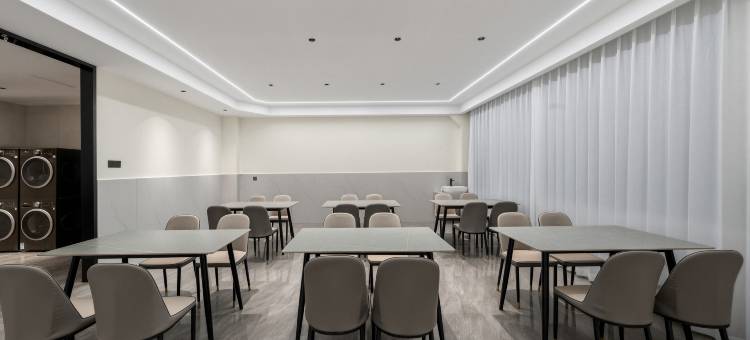 竹屿影音·云端城景 City·View雅居(悦未来广场店)图片
