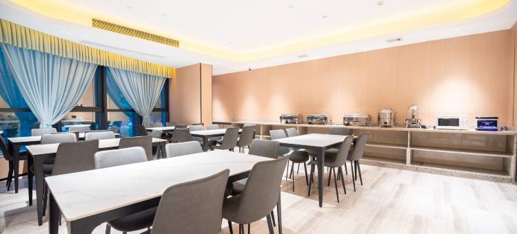 佛山臻珑酒店(伦教荔村地铁站店)图片
