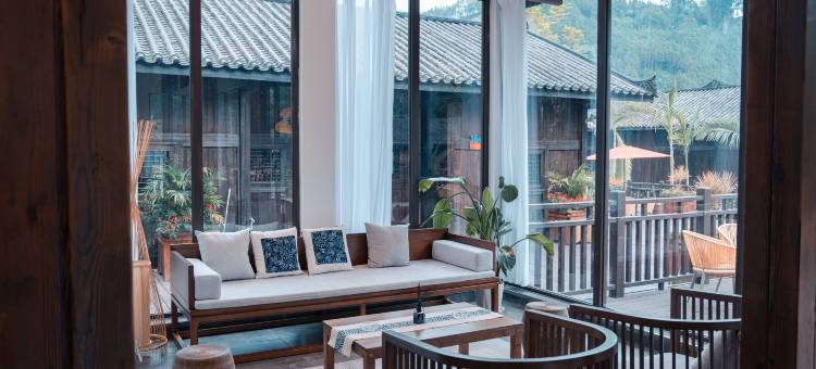 多依河浪哨文化旅游度假区图片