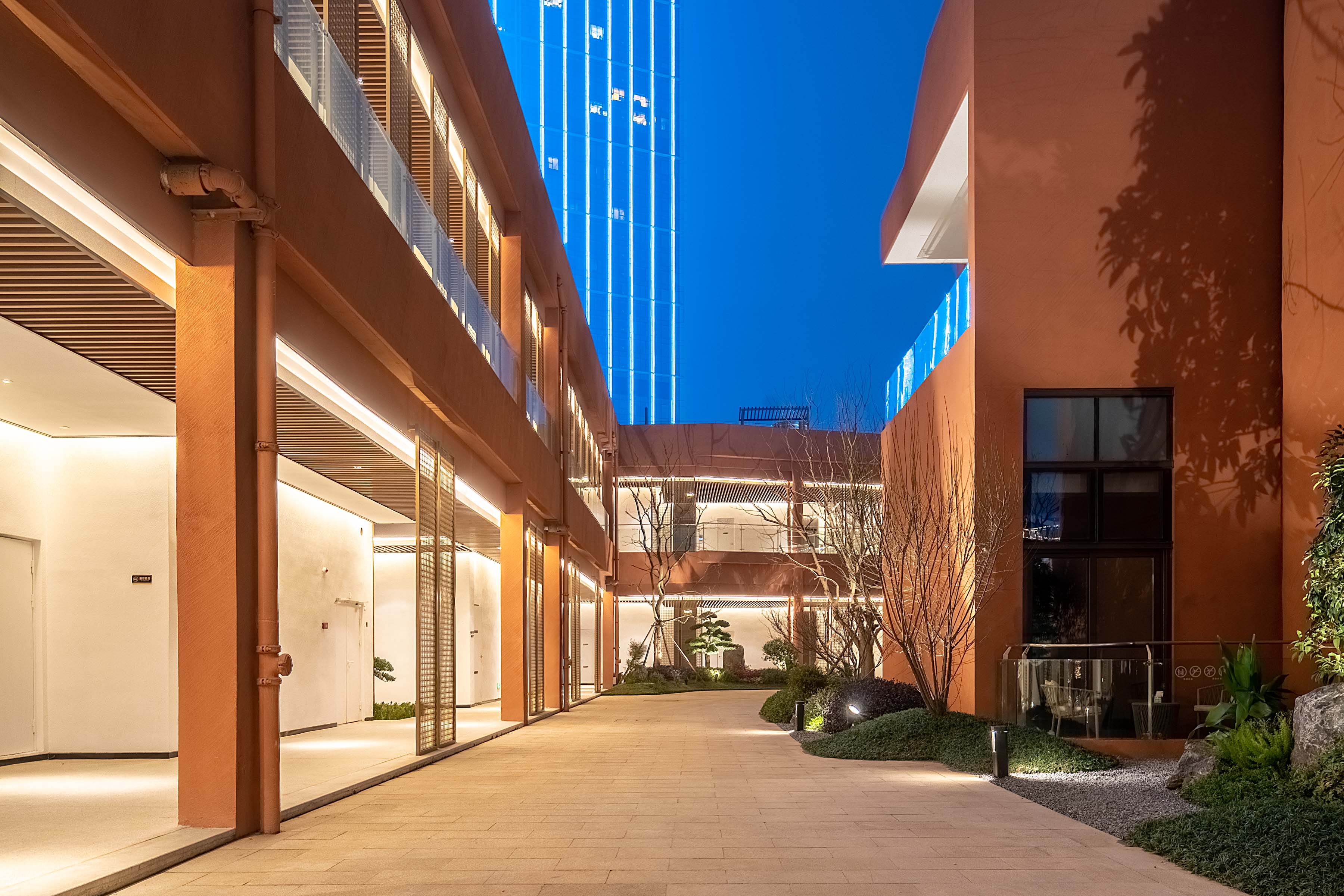 Suzhou Wujiang East Taihu Huajianting Water Yunbian HotelOver view