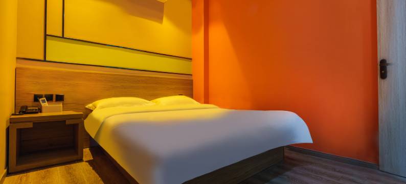 南京清橙酒店(江宁万达广场新亭路地铁站店)图片