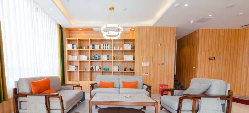 铂金湾假日酒店(芜湖南陵中学滨河公园店)图片