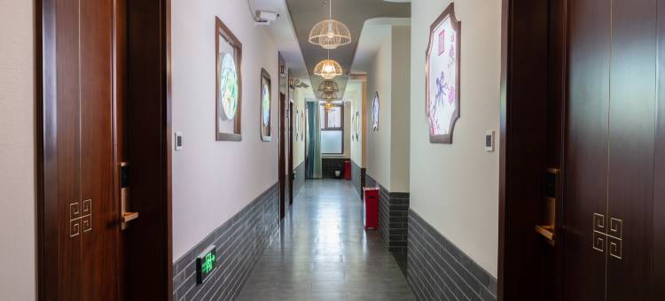 睿柏·云酒店(张家口怀来新东方广场店)图片