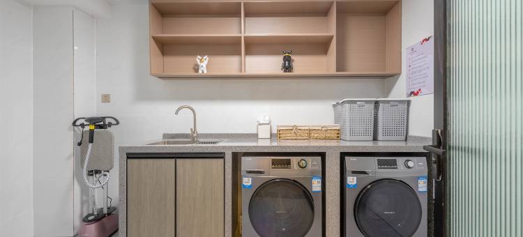 柏曼酒店(湛江鹰展广场赤坎民国风情街店)图片