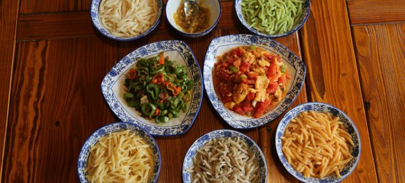 张掖七彩丹霞山居小住酒店图片