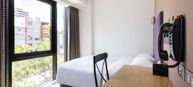 河堤漫旅-高雄站前館图片