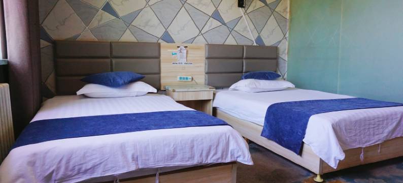 白云酒店 (乌鲁木齐国际机场店)图片